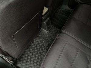Black & Black Diamond Autoo Car Mats Set photo review