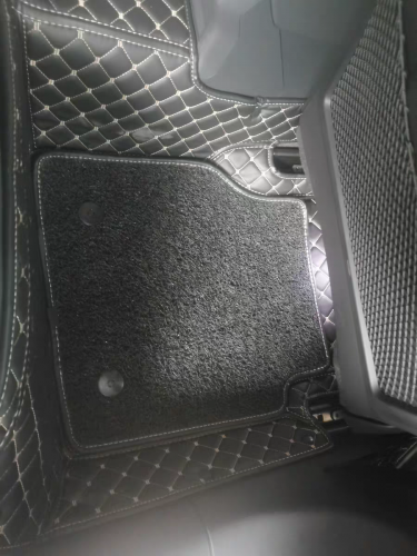 Black & Beige Diamond Double Layer PVC Coil on Top Car Mats photo review